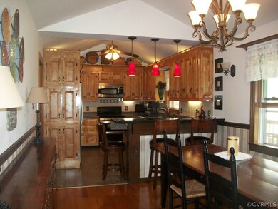 5303 W Quaker Rd, Disputanta, VA 23842 - photo 7