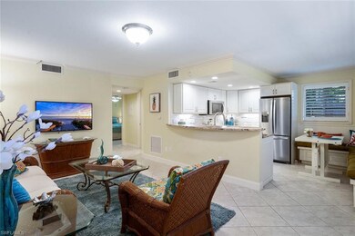950 7th Ave S unit 16, Naples, FL 34102 - photo 3