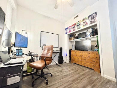 210 Dorsey St, Cincinnati, OH 45202 - photo 4