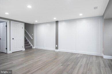 3218 Tapestry Cir, Burtonsville, MD 20866 - photo 5