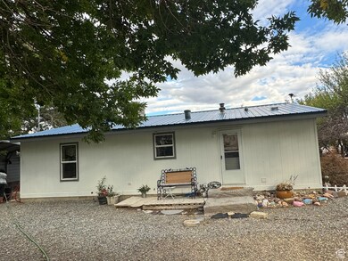 10106 E 2800 S, Jensen, UT 84035 - photo 4