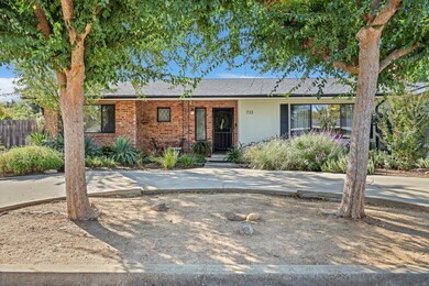 733 W Gettysburg Ave, Fresno, CA 93705 - photo 5