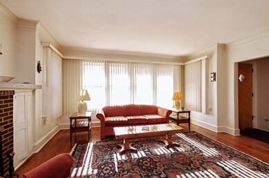 5106 W Oakdale Ave, Chicago, IL 60641 - photo 2