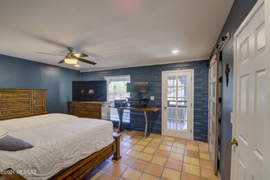 Master Bedroom Sm