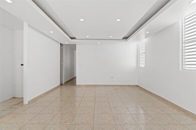 Almendro Los Colobos Park unit AA27, Carolina, PR 00987 - photo 3