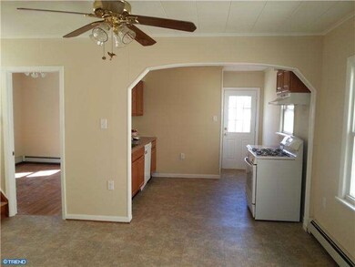 213 Harrison Ave, Trenton, NJ 08610 - photo 5