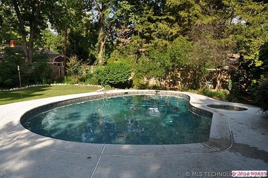 In-ground salt-water pool and spa for those hot Ok