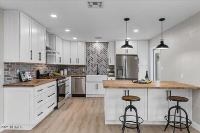 19-Kitchen