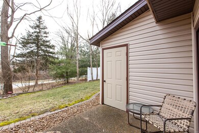 902 Westwood Dr, Maryville, IL 62062 - photo 6