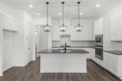 3306 Colorado  Kitchen