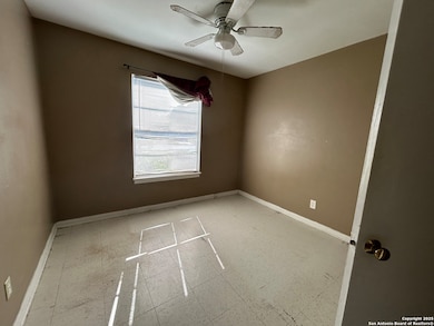 447 E Rampart Dr, San Antonio, TX 78216 - photo 3