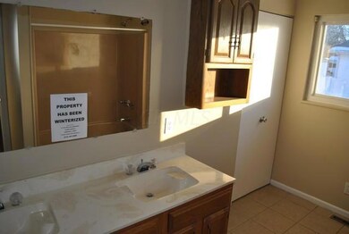 FFB095 Bathroom 1 Clean