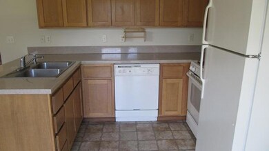 943 Win Way, Eagle Point, OR 97524 - photo 7