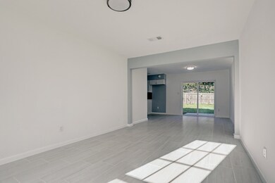 16739 Forest Bend Ave, Friendswood, TX 77546 - photo 6