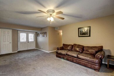 1811 N Dakota St, Chandler, AZ 85225 - photo 7