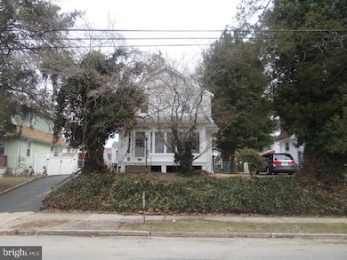 117 E Chelton Rd, Brookhaven, PA 19015 - photo 2