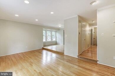 7412 Setting Sun Way, Columbia, MD 21046 - photo 4