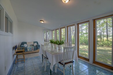 21 Waterside SG 20