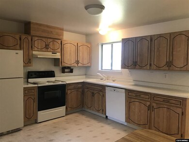 133 Abbay Way, Sparks, NV 89431 - photo 2