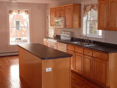 35 Date St, Old Orchard Beach, ME 04064 - photo 4