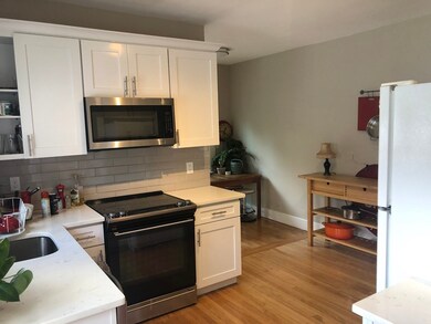 198 Maplewood St unit 198, Watertown, MA 02472 - photo 4