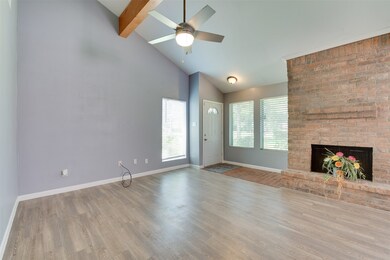 7811 Bateman Ln unit 7811, Houston, TX 77088 - photo 6