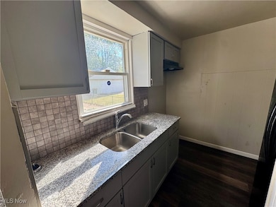 5185 Clement Ave, Maple Heights, OH 44137 - photo 7