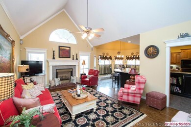 2113 W Vicksburg St, Broken Arrow, OK 74011 - photo 7