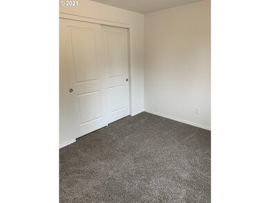 3544 Hickory Ave, Eugene, OR 97401 - photo 5