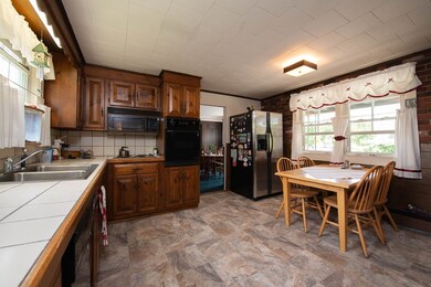 476 Main St, West Townsend, MA 01474 - photo 5