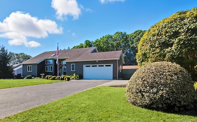 61 Eileen Cir, Jamesport, NY 11947 - photo 4