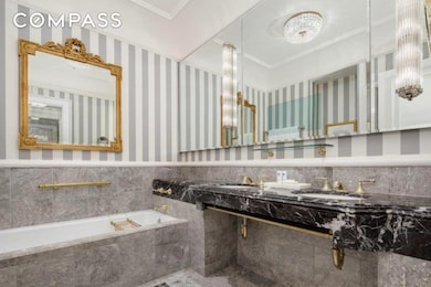 2 E 55th St unit 936W39, New York, NY 10022 - photo 6