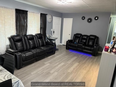 217 W 19th St, Grand Island, NE 68801 - photo 5