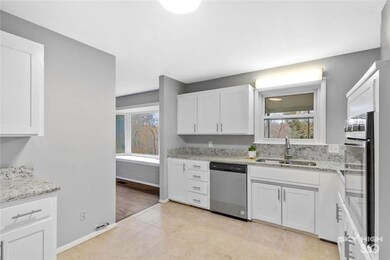 21 Lancaster Dr, Bella Vista, AR 72715 - photo 5