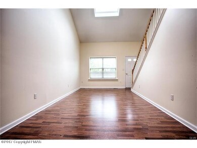 5527 Stonecroft Ln, Allentown, PA 18106 - photo 3