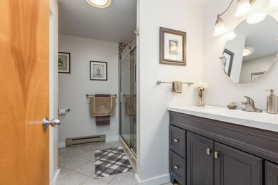 51 Woodland Rd 7 Cape-large-025-020-Full