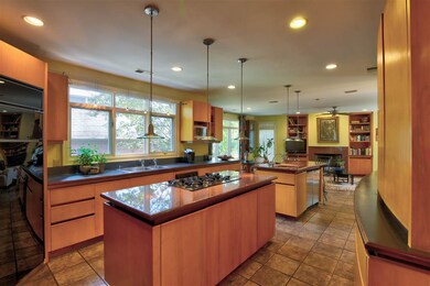 FABULOUS KITCHEN with EVERYTHING you want - Granit