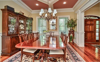 Formal Dining