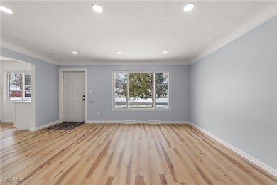 5943 Porter Rd, North Olmsted, OH 44070 - photo 3