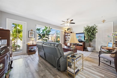 12033 Forsythia Dr, Orlando, FL 32827 - photo 3