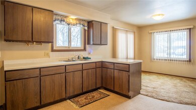 3228 Moon Ave, Eau Claire, WI 54703 - photo 4