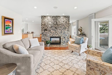 2501 30th Ave S unit 201, Fargo, ND 58103 - photo 6