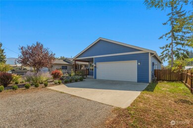 613 Strandell St, Everson, WA 98247 - photo 2