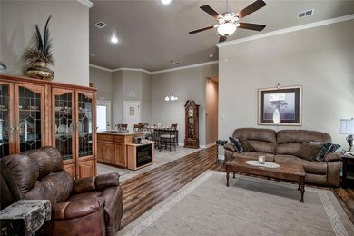 2210 Cobblestone Ct, Granbury, TX 76049 - photo 6