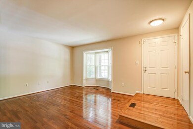 3730 Angelton Ct, Burtonsville, MD 20866 - photo 6