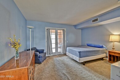 10521 W Palmeras Dr, Sun City, AZ 85373 - photo 4