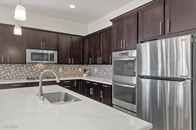 5518 Taylor Rose Ave, Las Vegas, NV 89139 - photo 3