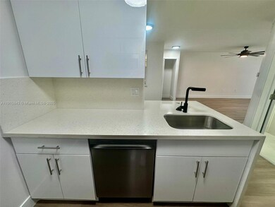 2890 N Oakland Forest Dr unit 103, Oakland Park, FL 33309 - photo 4