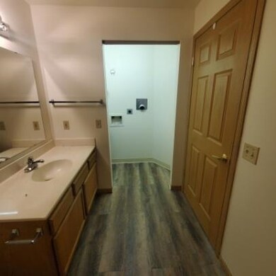 431 Water St unit 208, Prairie Du Sac, WI 53578 - photo 7