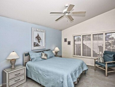 006_Master Bedroom